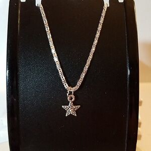 Star 0.25" Silver Tone Necklace 16"